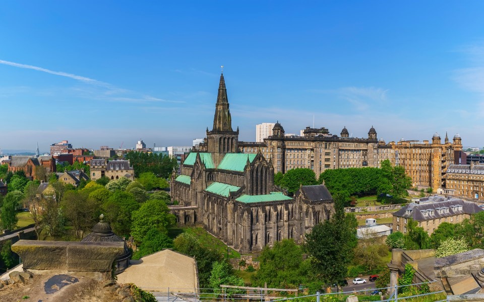 PARIS, ENGLAND, SCOTLAND & IRELAND EXPLORER