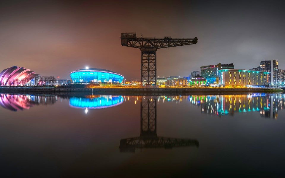PARIS, ENGLAND, SCOTLAND & IRELAND EXPLORER
