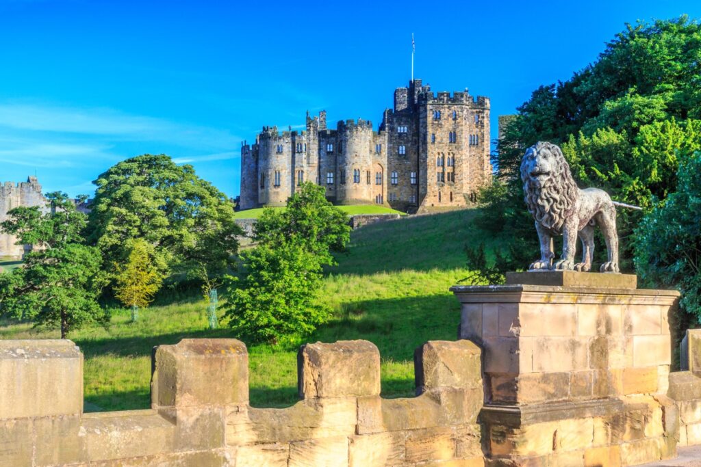 PARIS, ENGLAND, SCOTLAND & IRELAND EXPLORER